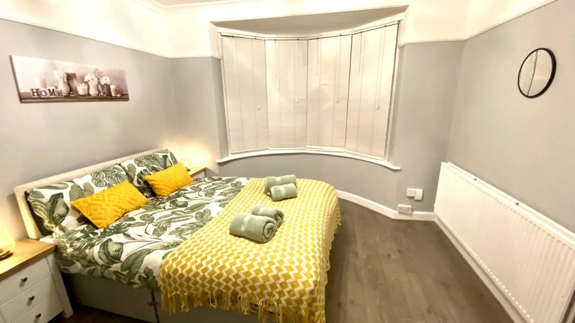 4 Bedroom House Near Gloucester City Centre With Driveway - Ideal For Contractors